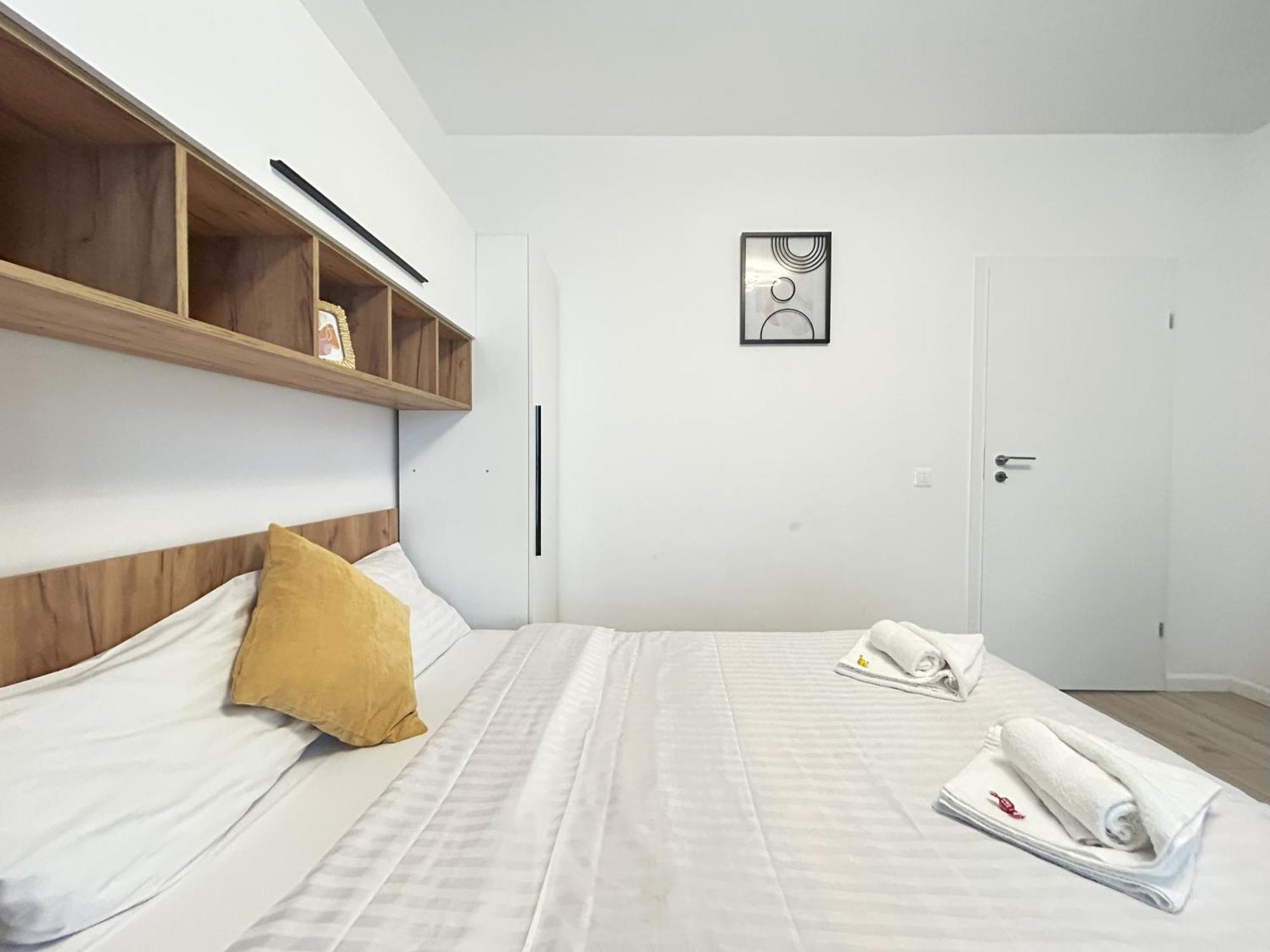 Apartament Modern - Near Plaza Mall With Balcony *
