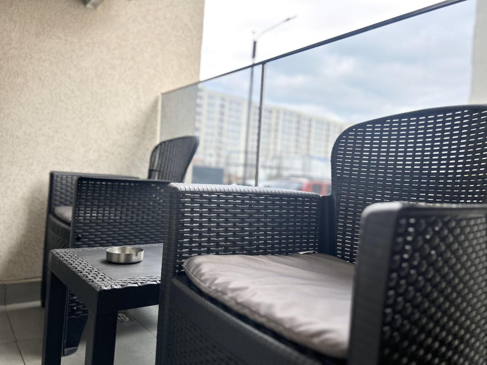 Modern - Near Plaza Mall With Balcony Bucarest